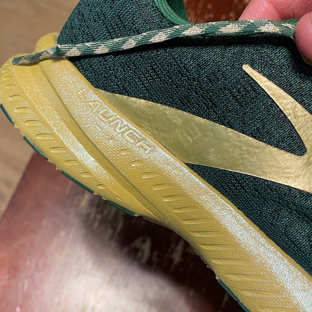 Women’s Brooks Launch Run Lucky Limited Edition Shoes in Green and Gold size 7 - Picture 8 of 13